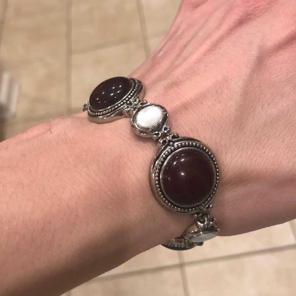 Lia Sophia Merlot & Pearl Bracelet - Picture 7 of 7